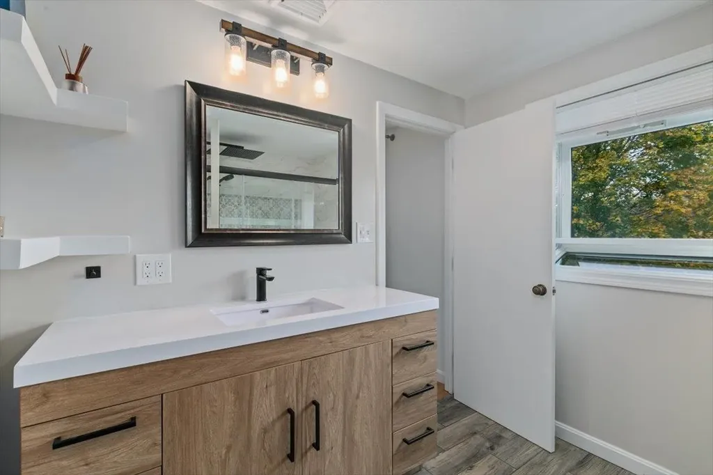 158 N Main Street Salem NH 03079