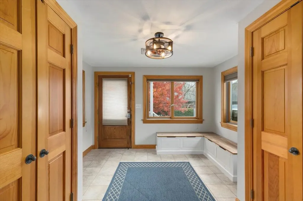 158 N Main Street Salem NH 03079