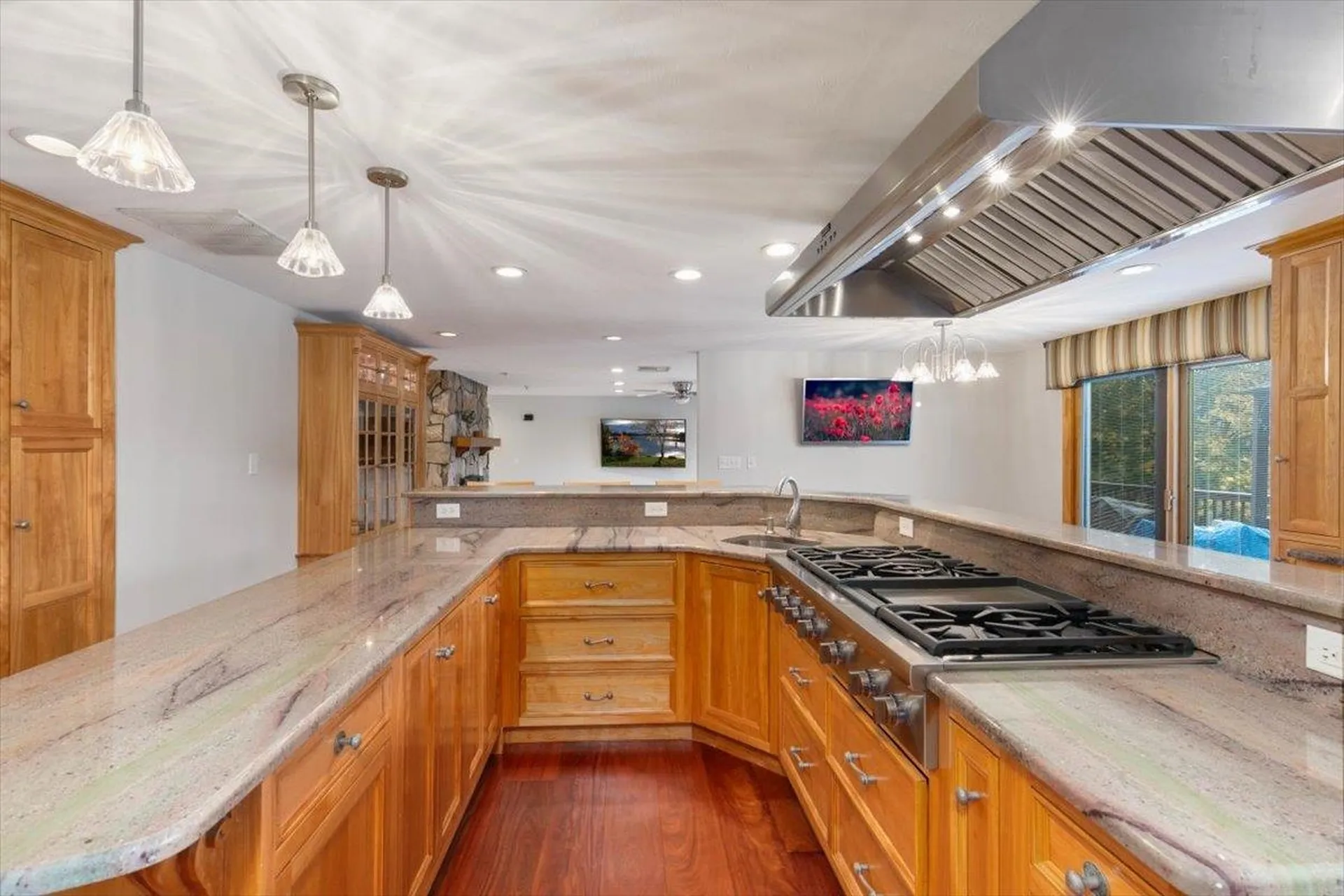 158 N Main Street Salem NH 03079