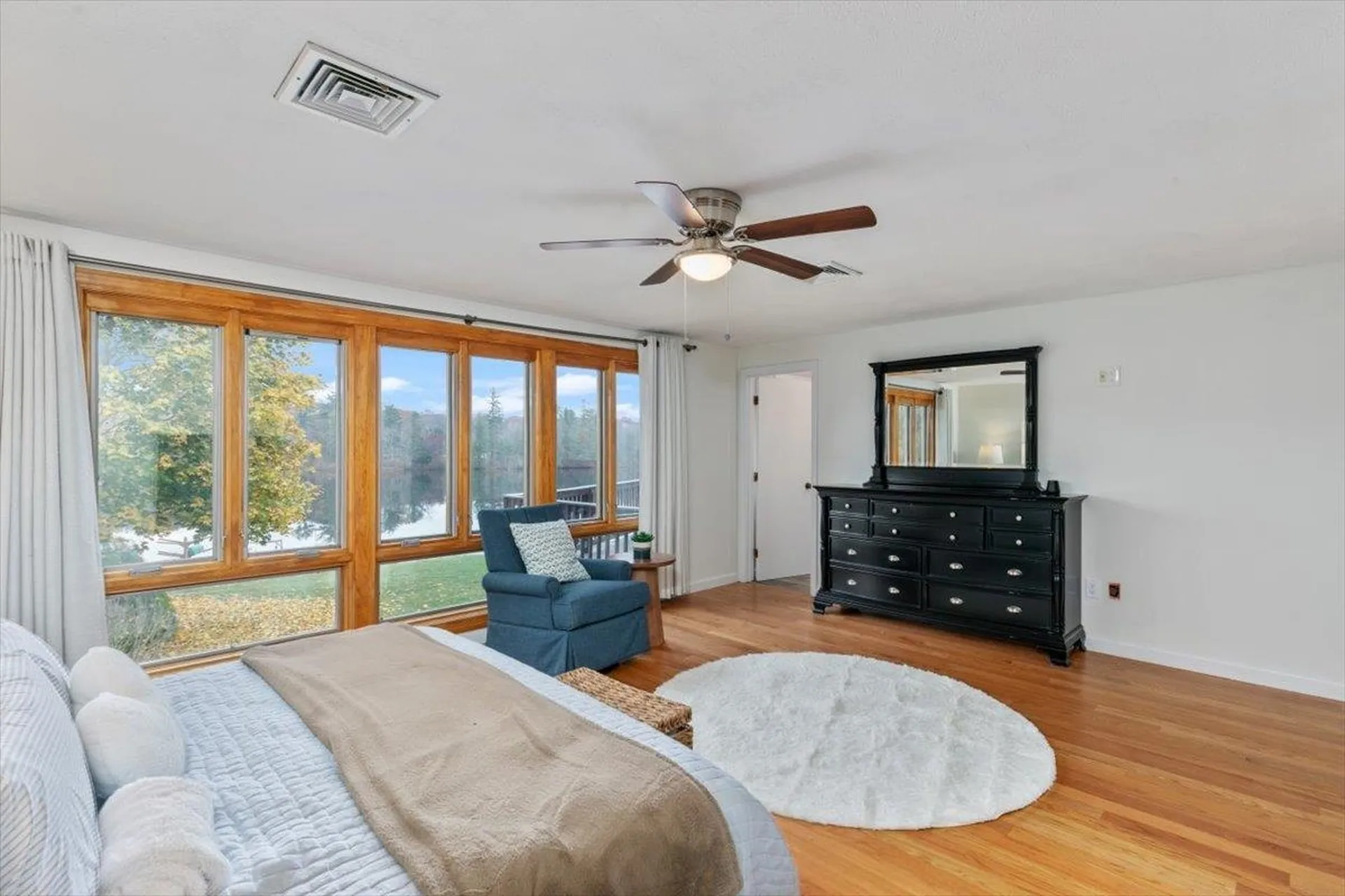 158 N Main Street Salem NH 03079