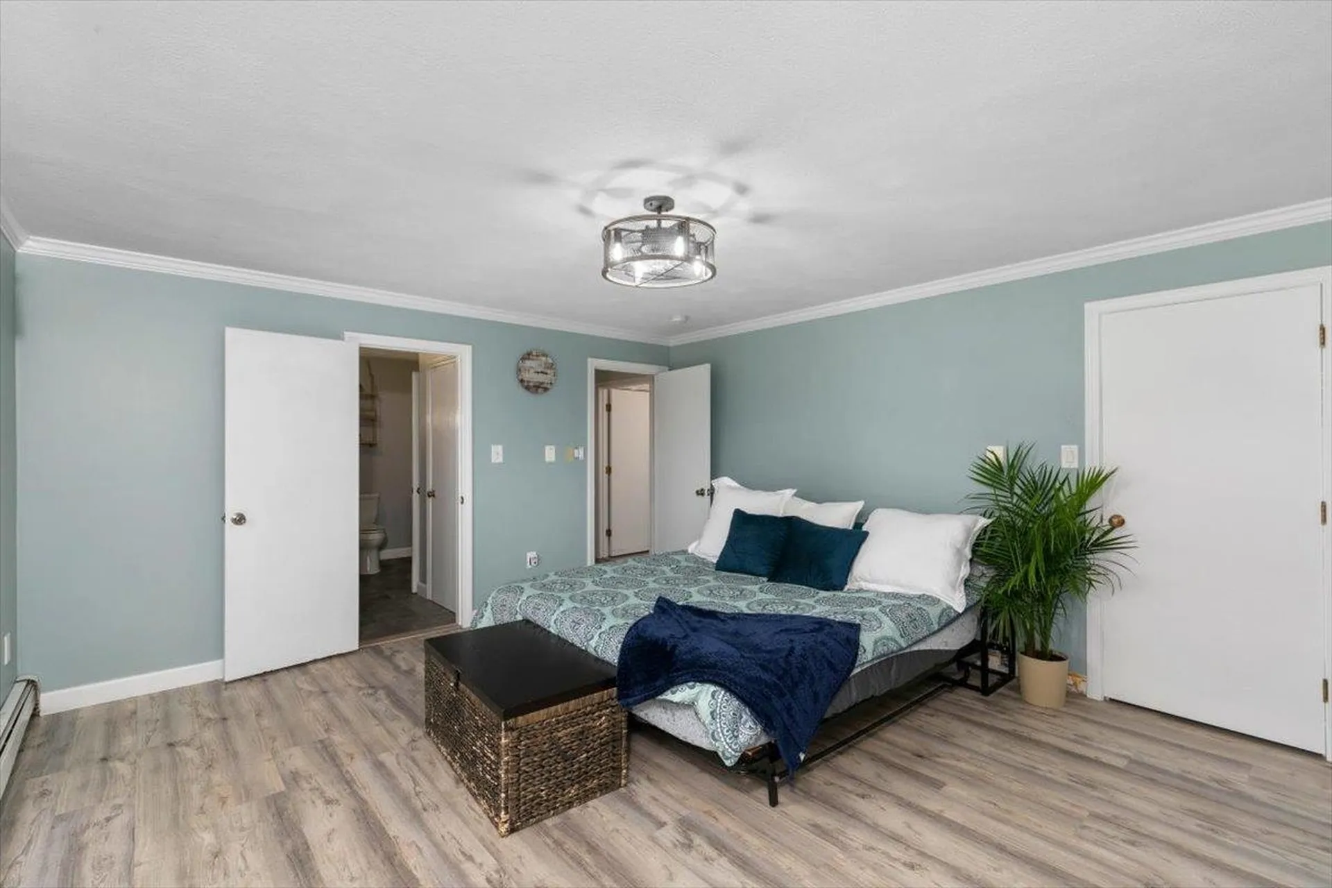 158 N Main Street Salem NH 03079