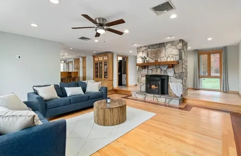 158 N Main Street Salem NH 03079