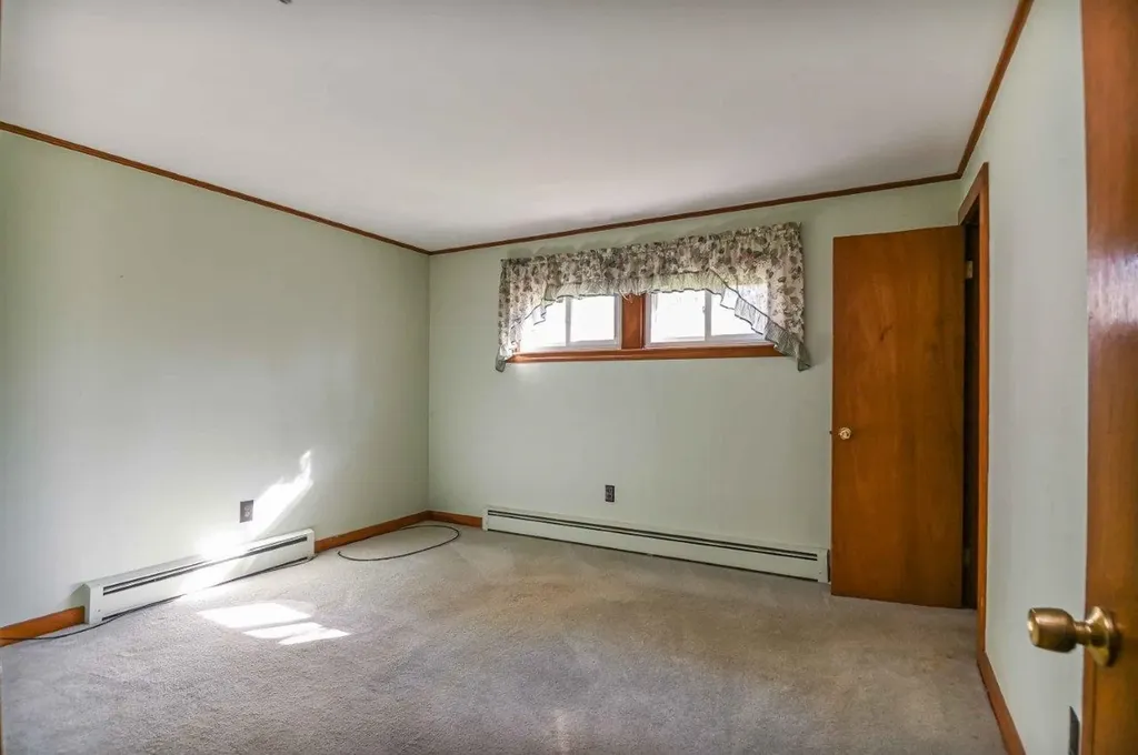 36 Governor Hill Road Eliot ME 03904