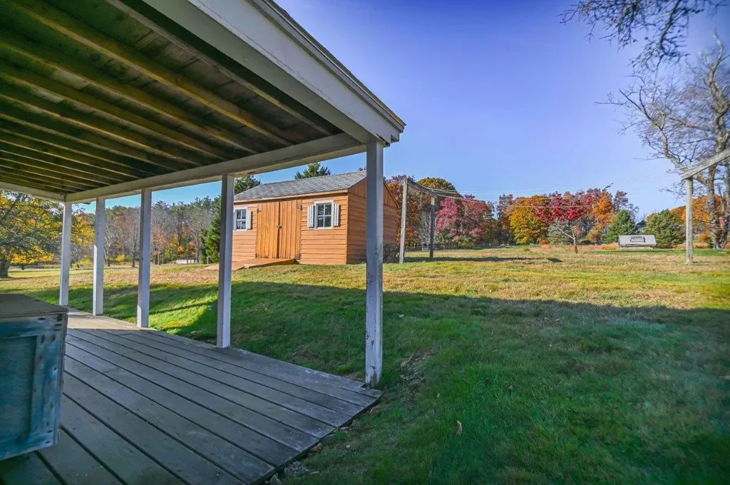 36 Governor Hill Road Eliot ME 03904