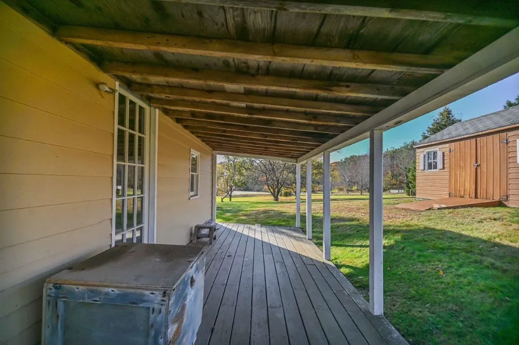 36 Governor Hill Road Eliot ME 03904