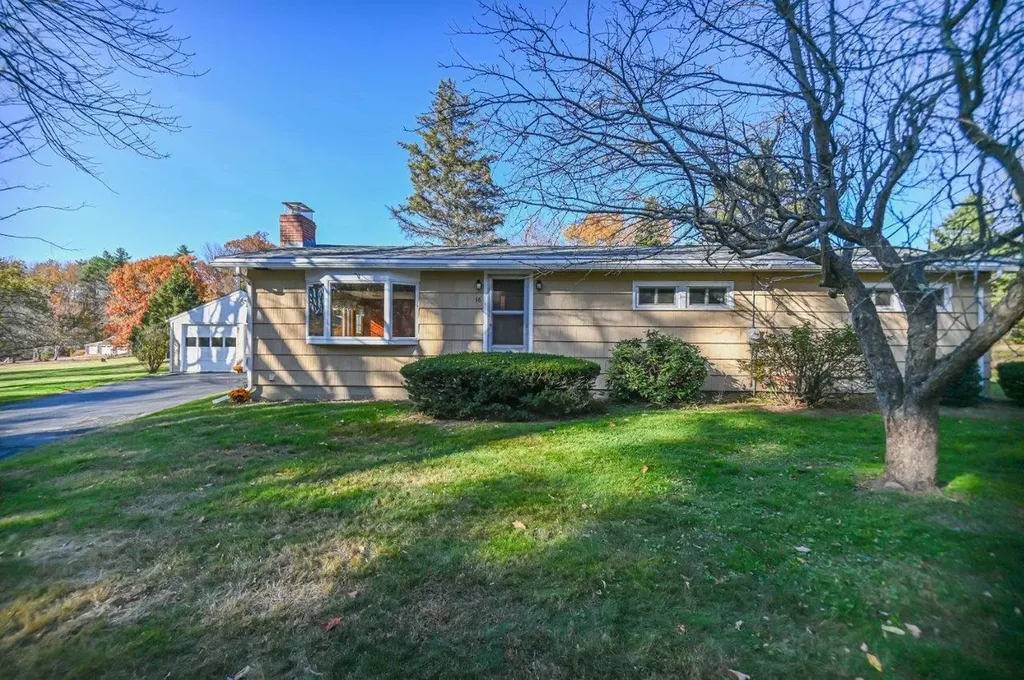 36 Governor Hill Road Eliot ME 03904