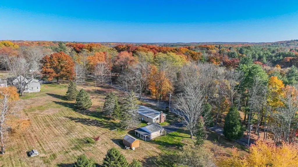 36 Governor Hill Road Eliot ME 03904