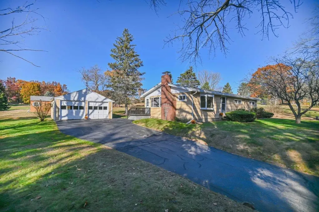 36 Governor Hill Road Eliot ME 03904