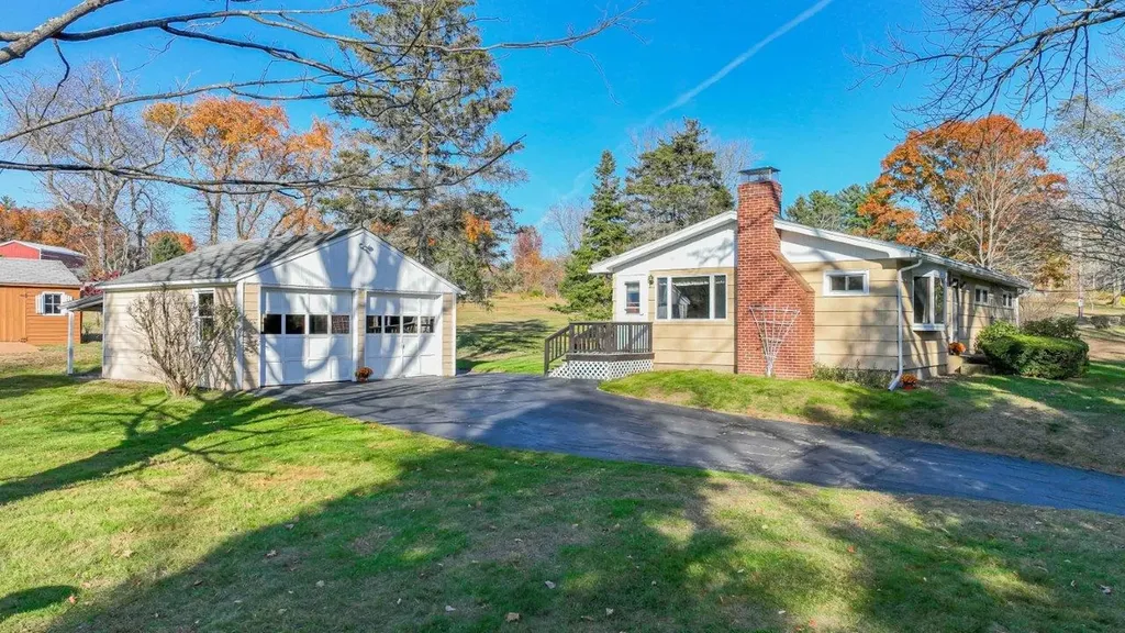 36 Governor Hill Road Eliot ME 03904