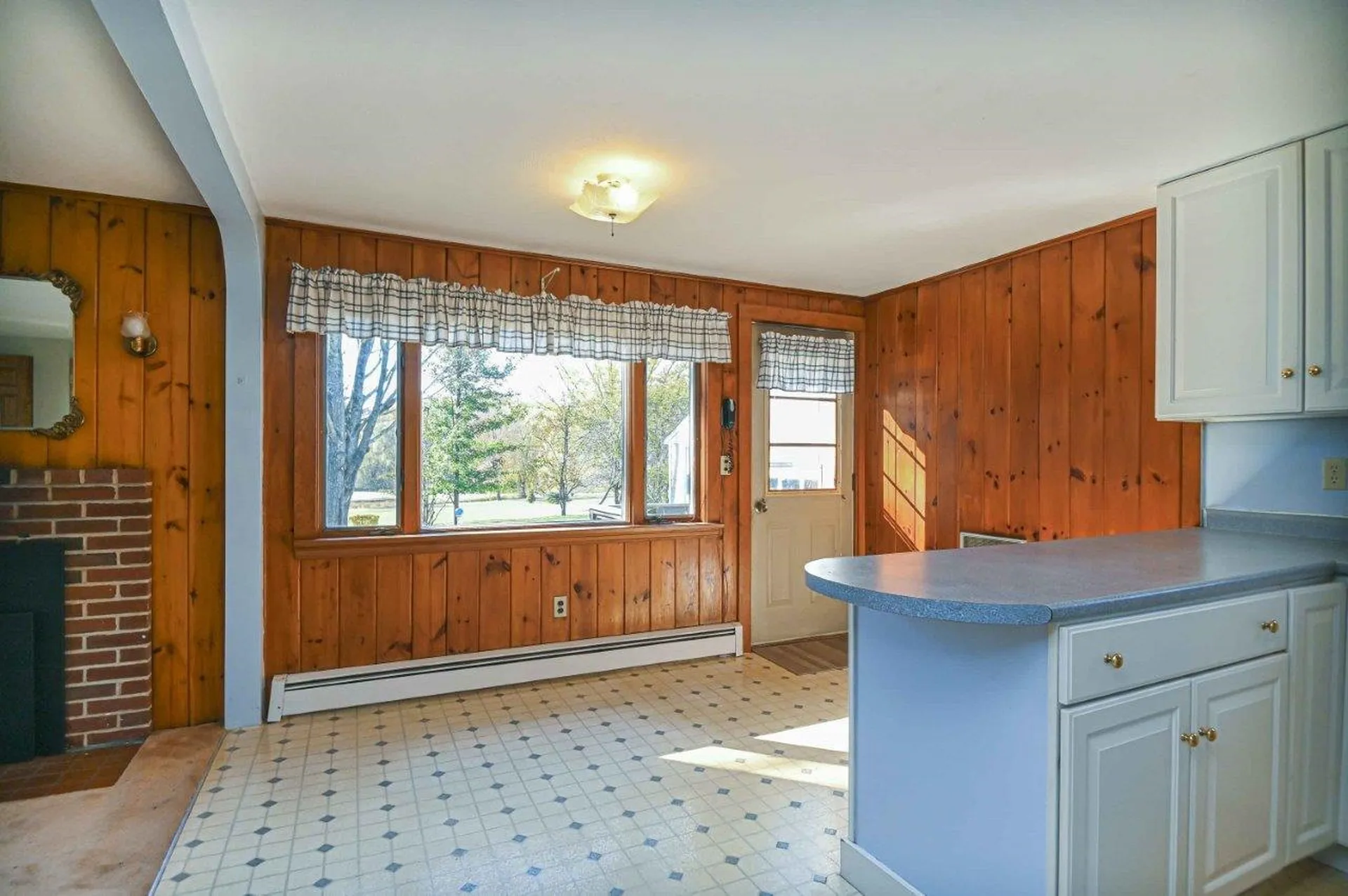 36 Governor Hill Road Eliot ME 03904