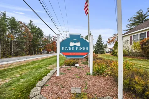 28 Sunrise Trail Nashua NH 03062