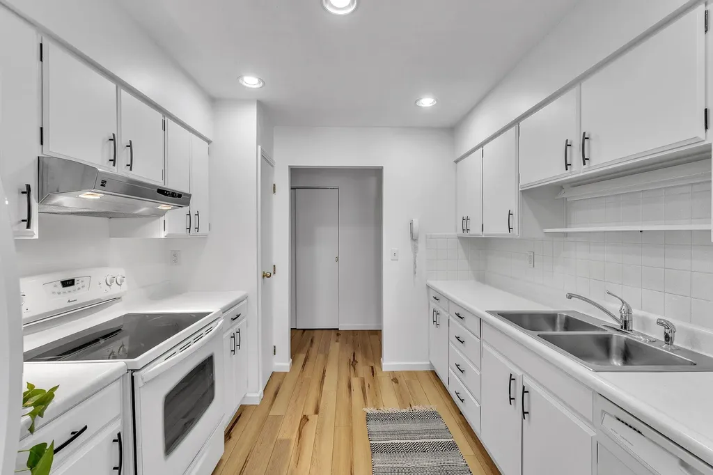 100 Kennedy Drive South Burlington VT 05403