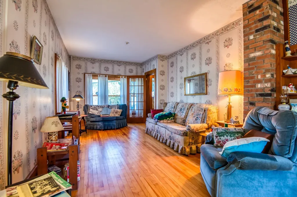 818 Concord Avenue St. Johnsbury VT 05819