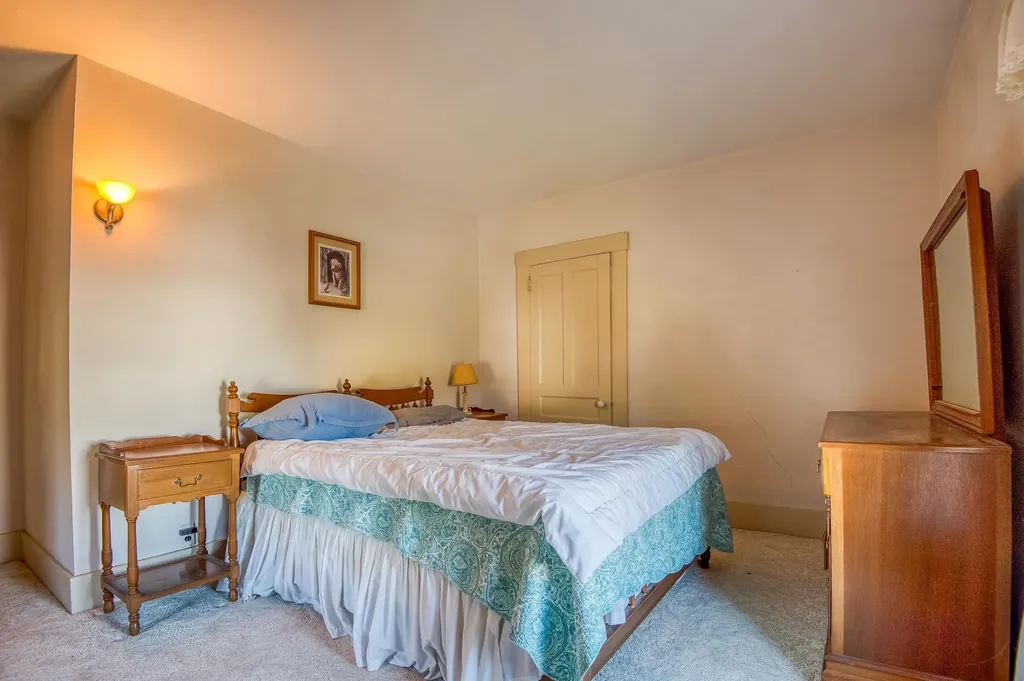 818 Concord Avenue St. Johnsbury VT 05819