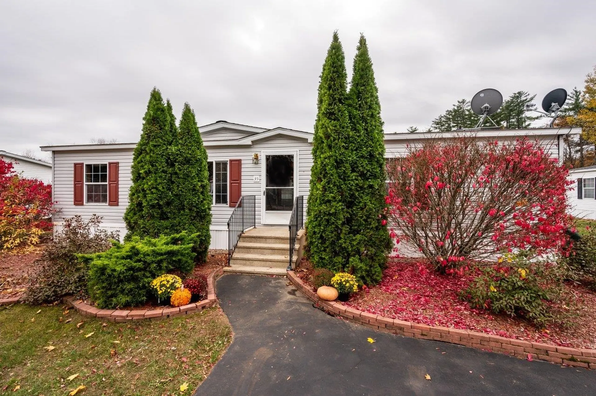 35 Seneca Street Rochester NH 03867