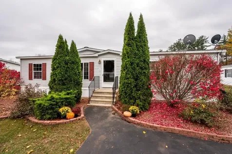 35 Seneca Street Rochester NH 03867