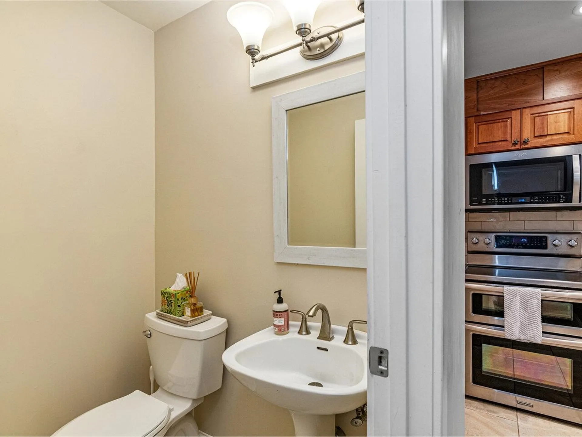 18 Lake Forest Drive Burlington VT 05401