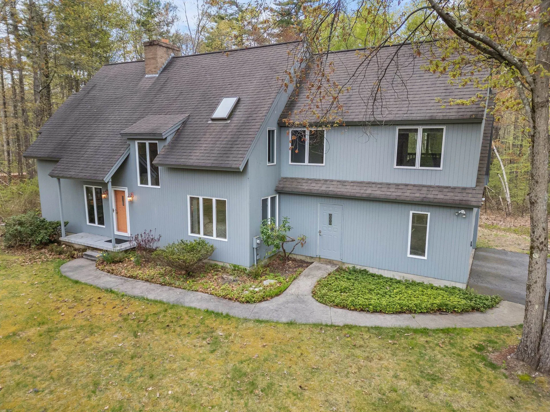 91 Hills Road Auburn NH 03032
