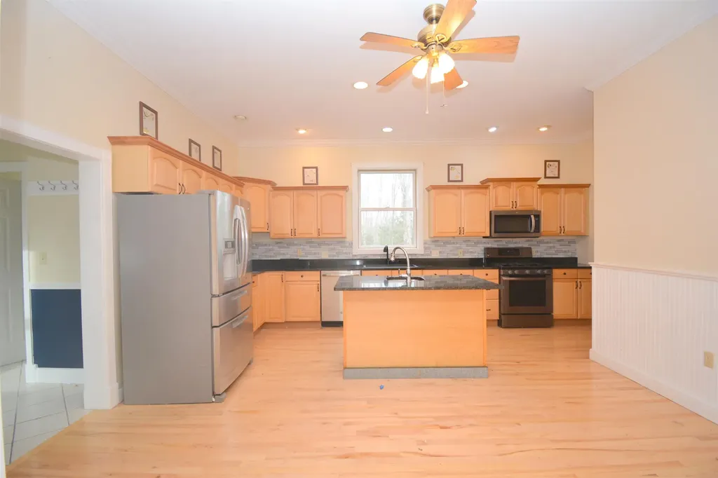 11 Crestbrook Place Springfield NH 03284