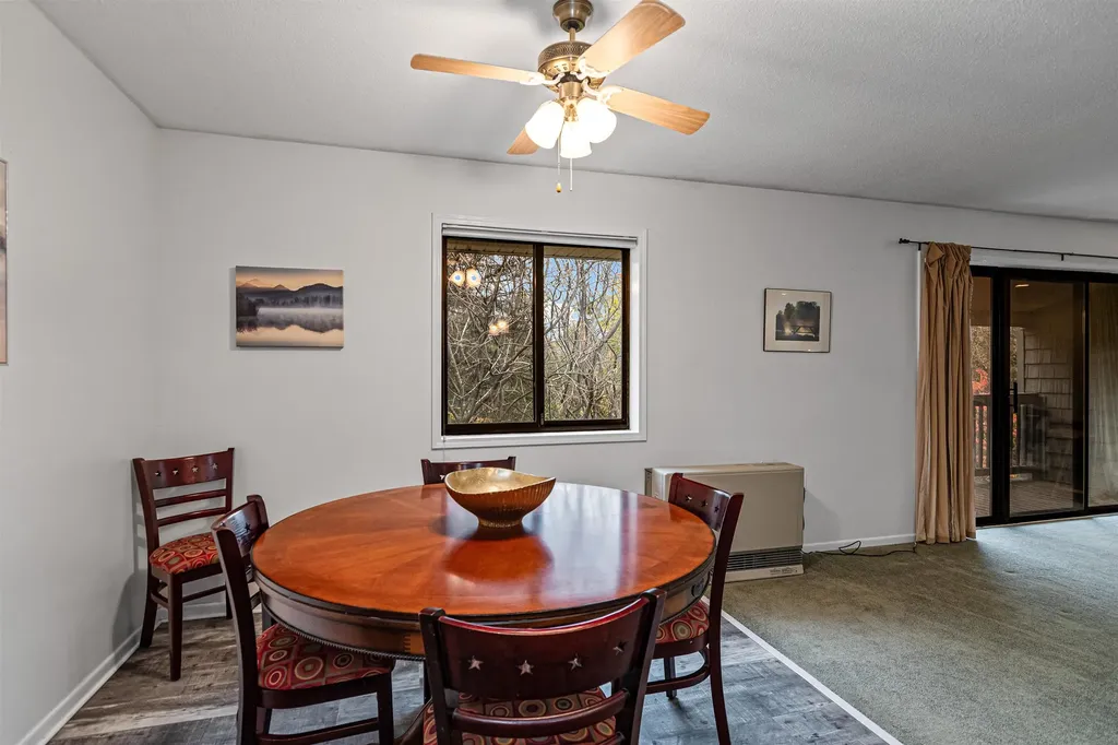 90 Hawthorne Circle South Burlington VT 05403