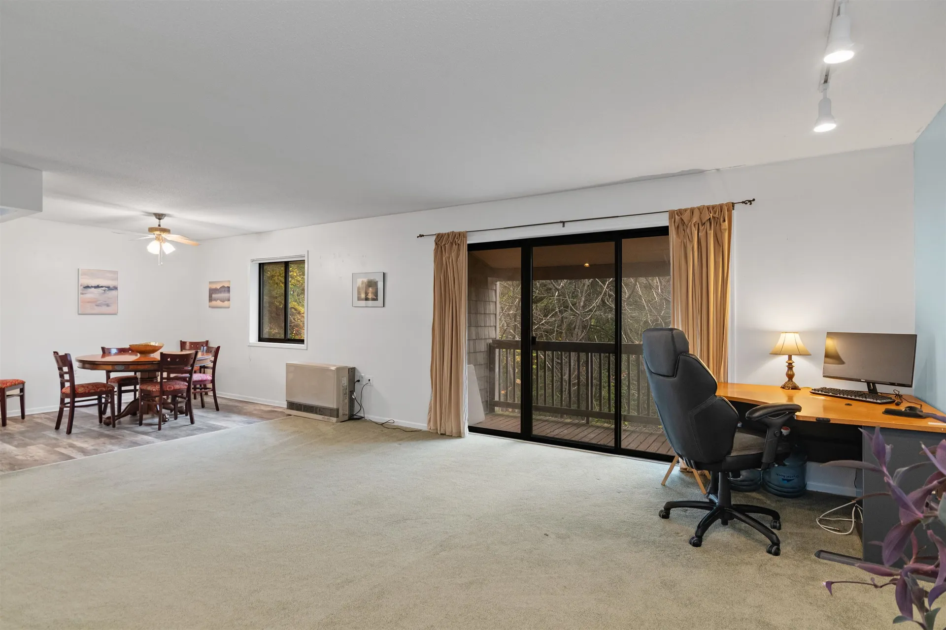 90 Hawthorne Circle South Burlington VT 05403