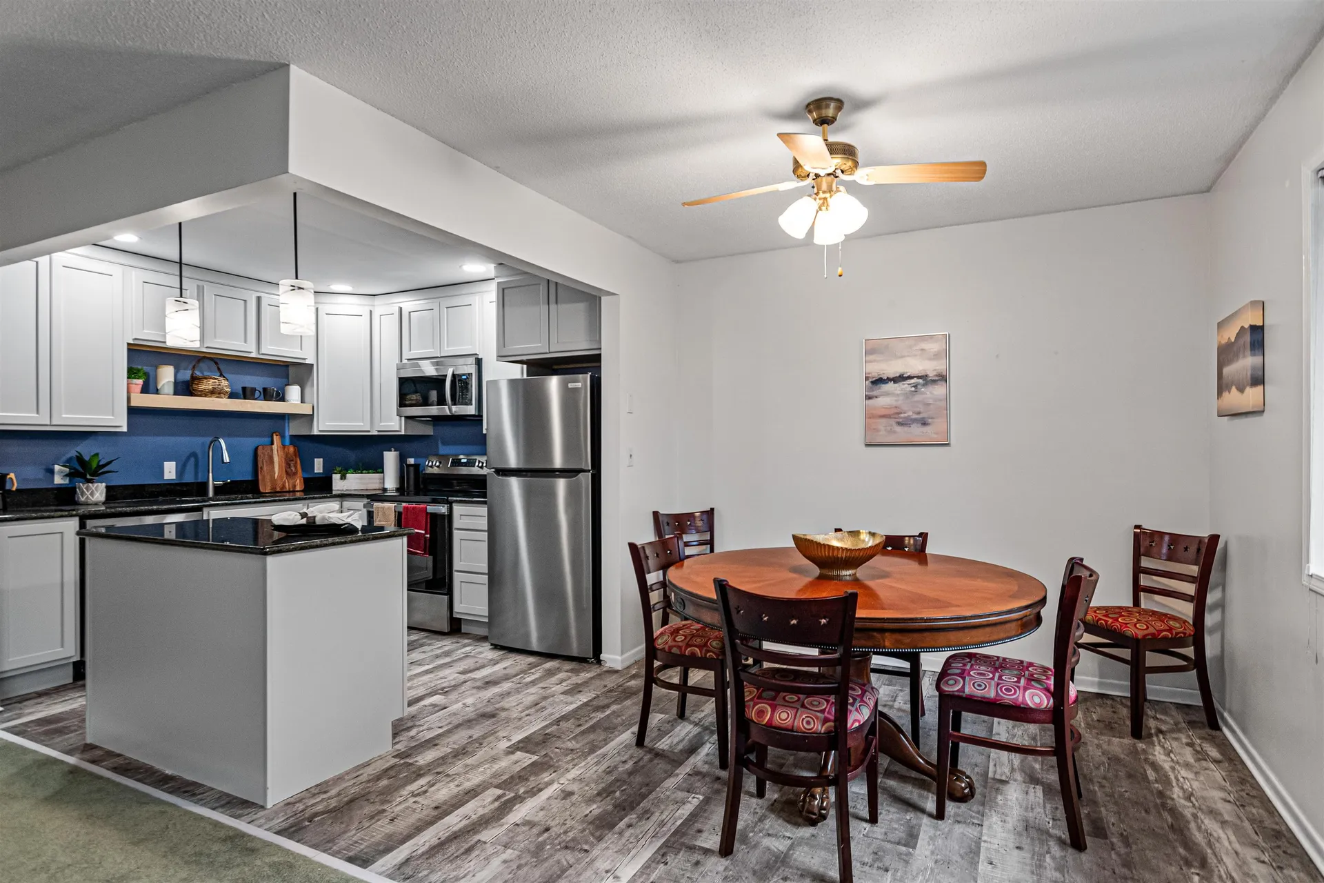 90 Hawthorne Circle South Burlington VT 05403