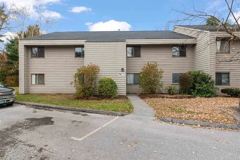 90 Hawthorne Circle South Burlington VT 05403