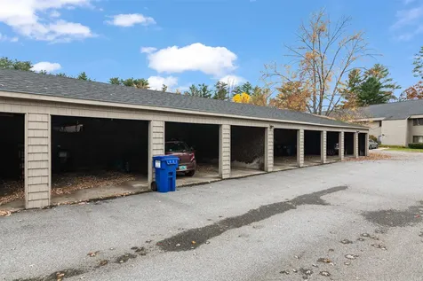 90 Hawthorne Circle South Burlington VT 05403