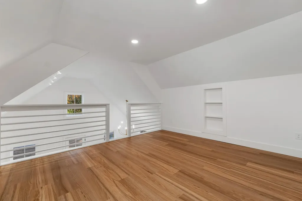 13 Ethan Allen Road Tuftonboro NH 03816