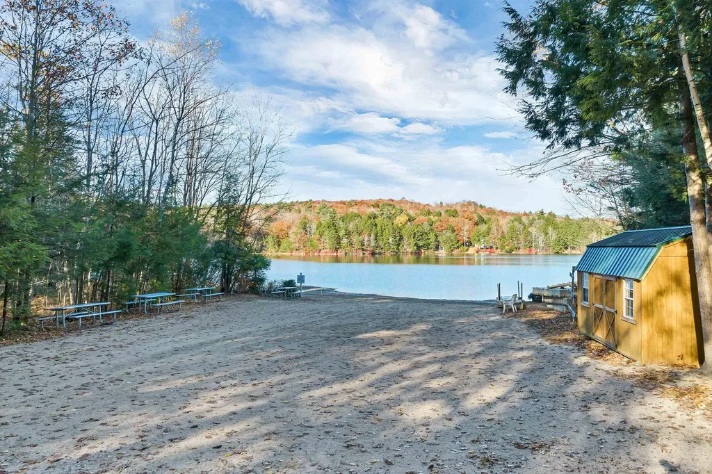 13 Ethan Allen Road Tuftonboro NH 03816