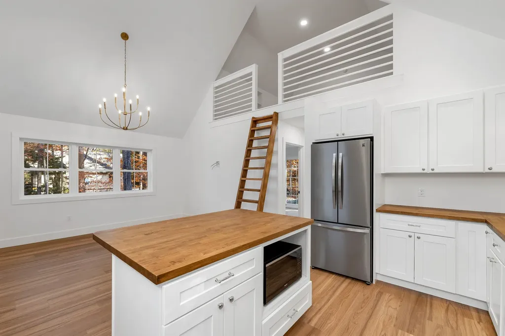 13 Ethan Allen Road Tuftonboro NH 03816