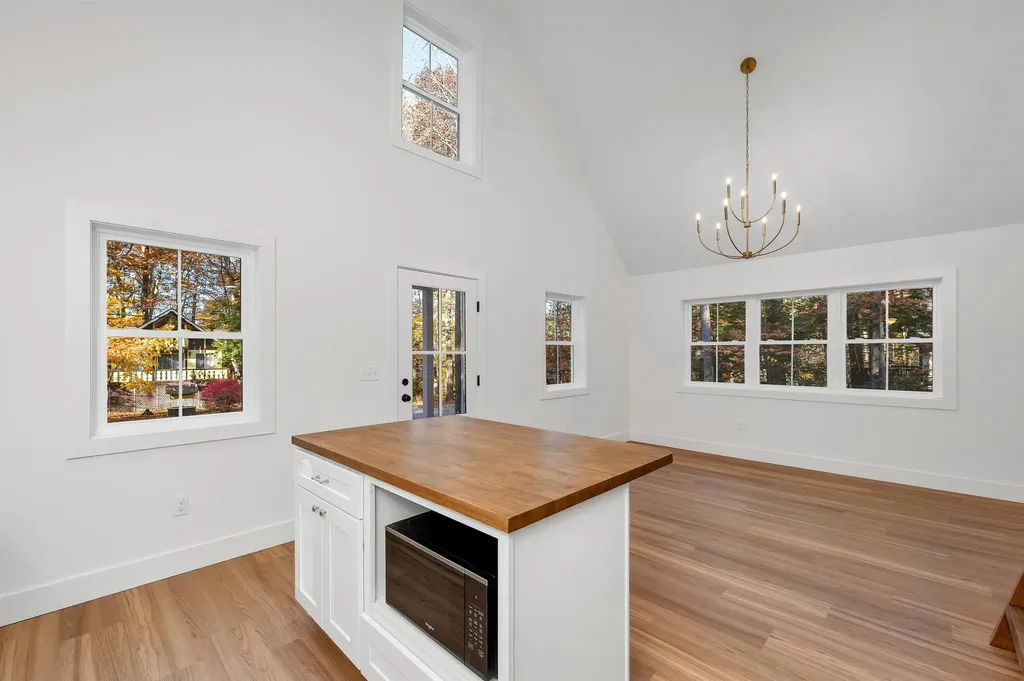 13 Ethan Allen Road Tuftonboro NH 03816