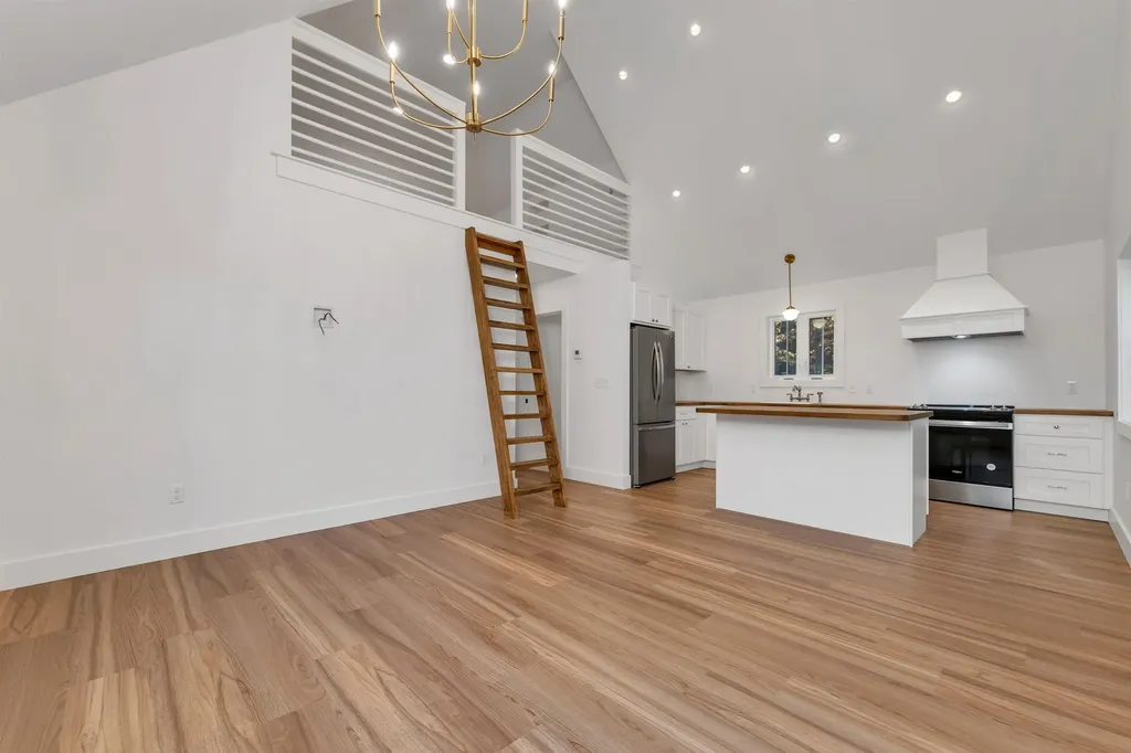 13 Ethan Allen Road Tuftonboro NH 03816