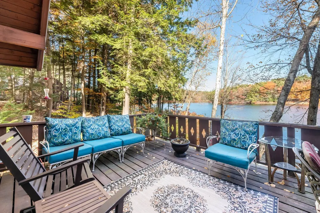 83 Bonney Shores Road Meredith NH 03253