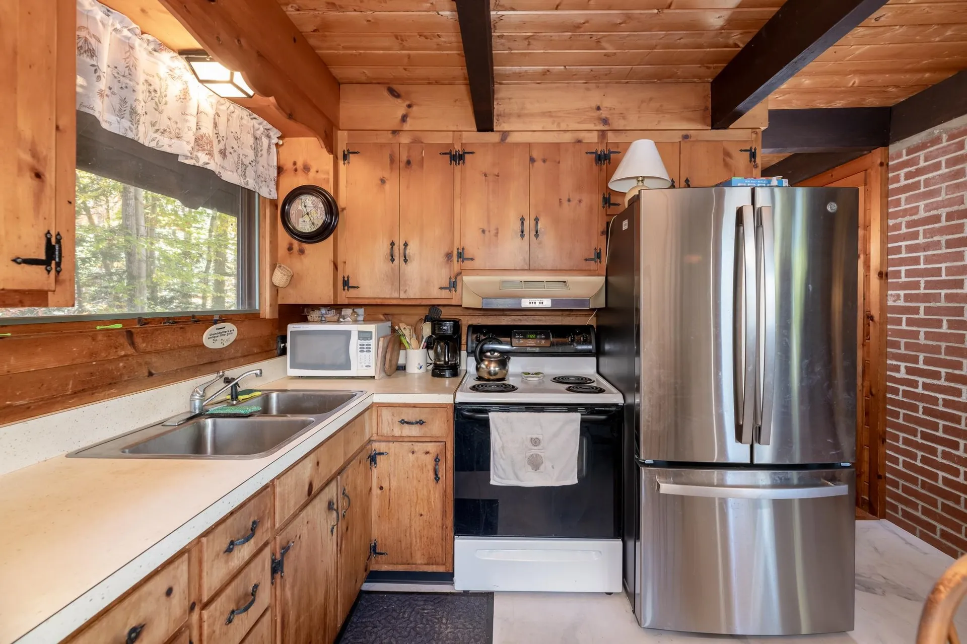 83 Bonney Shores Road Meredith NH 03253