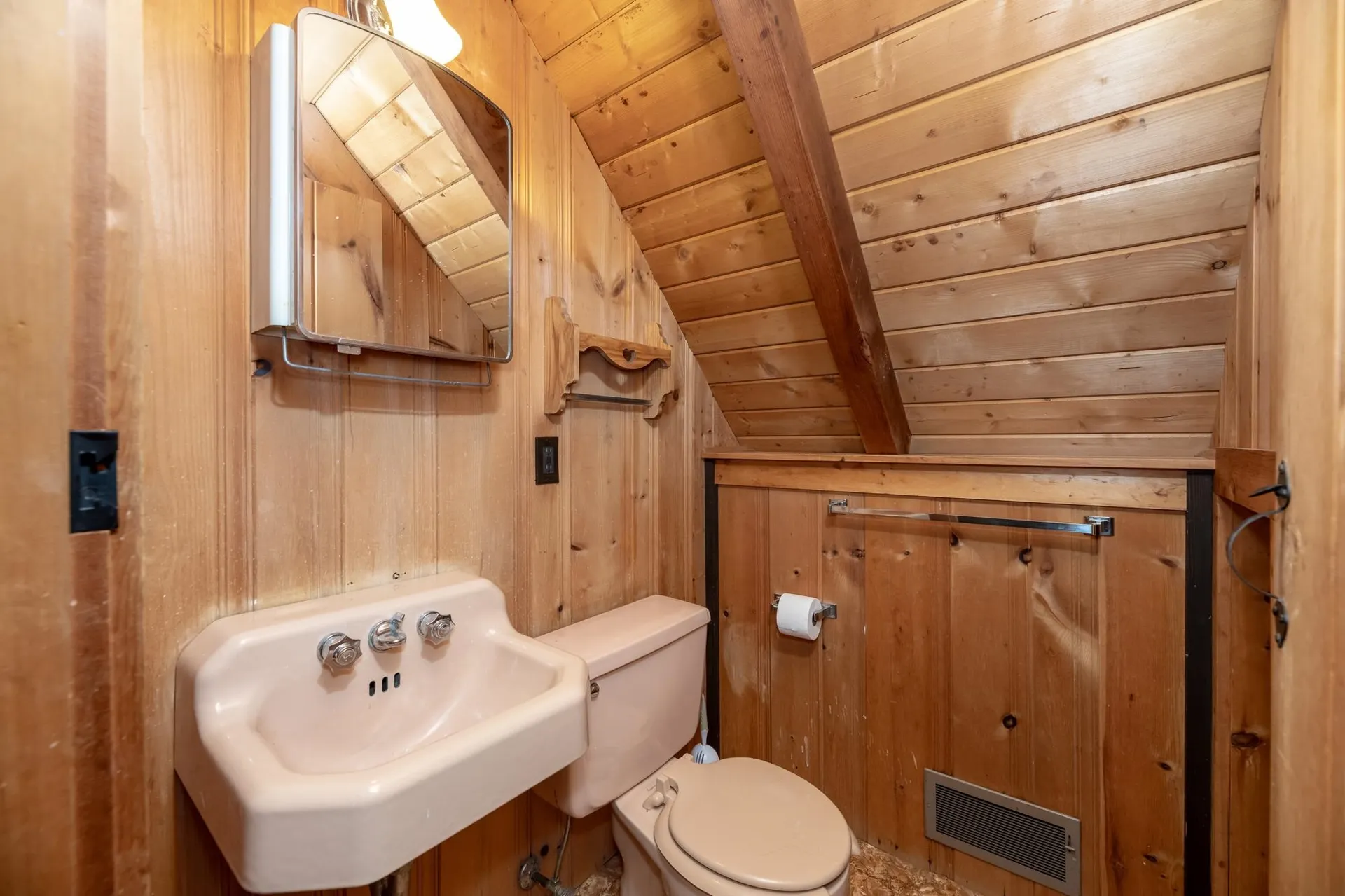 83 Bonney Shores Road Meredith NH 03253