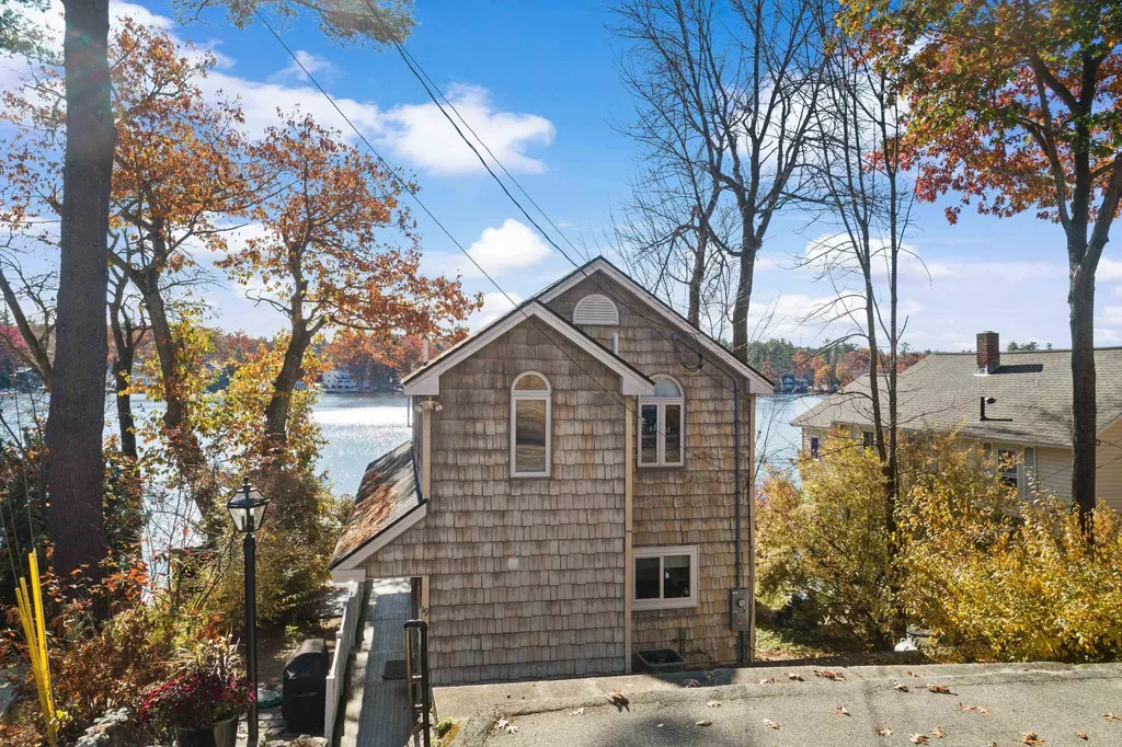 19 Rocky Ridge Road Windham NH 03087