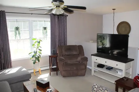 47 Henry Drive Effingham NH 03882