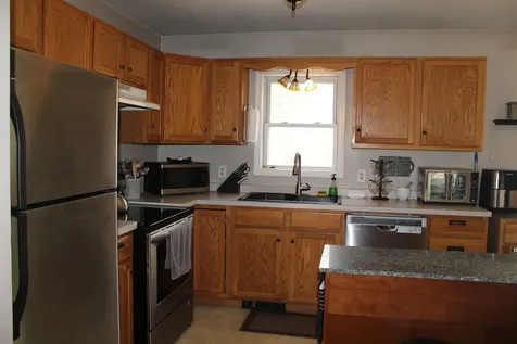 47 Henry Drive Effingham NH 03882