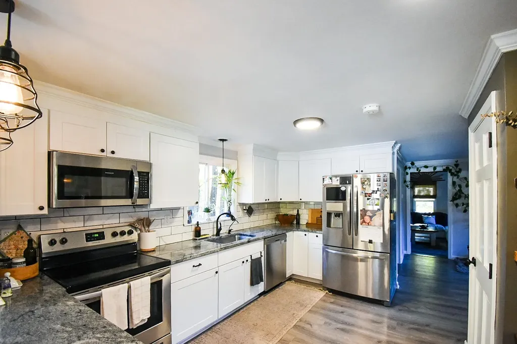 2 Reverend Parker Road Londonderry NH 03053