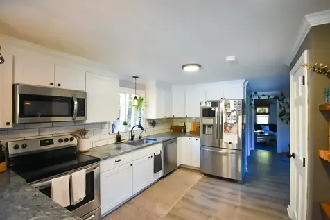 2 Reverend Parker Road Londonderry NH 03053