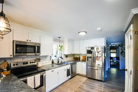 2 Reverend Parker Road Londonderry NH 03053