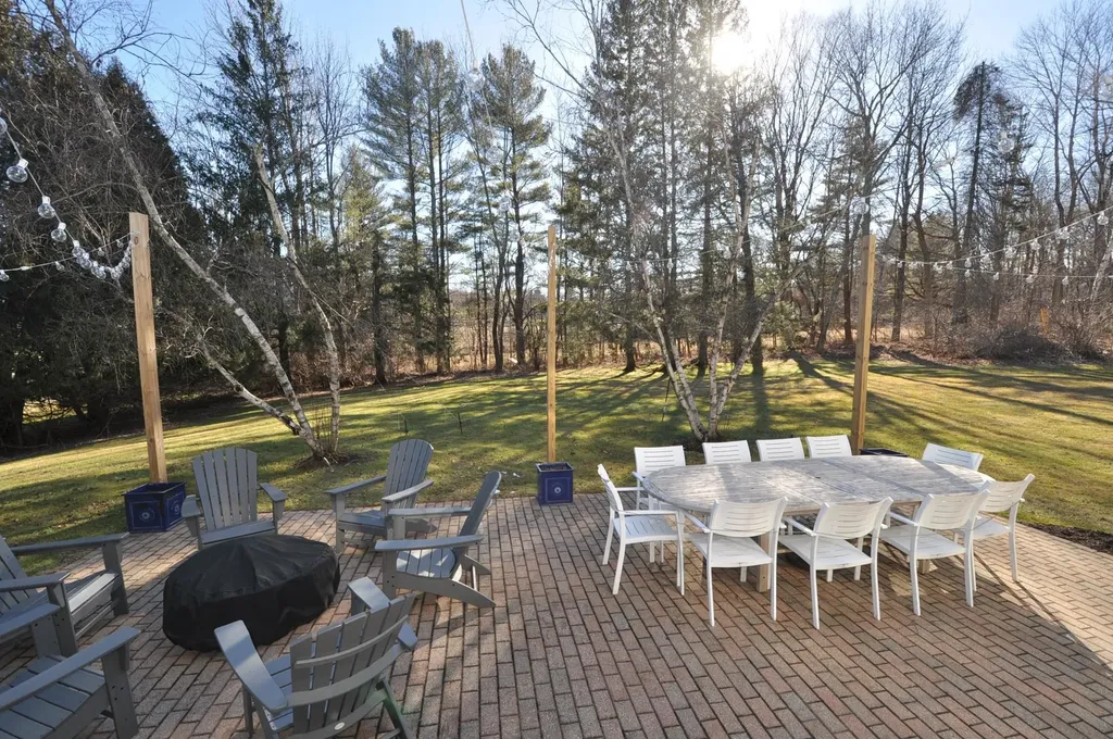 163 Taconic Road Manchester VT 05254