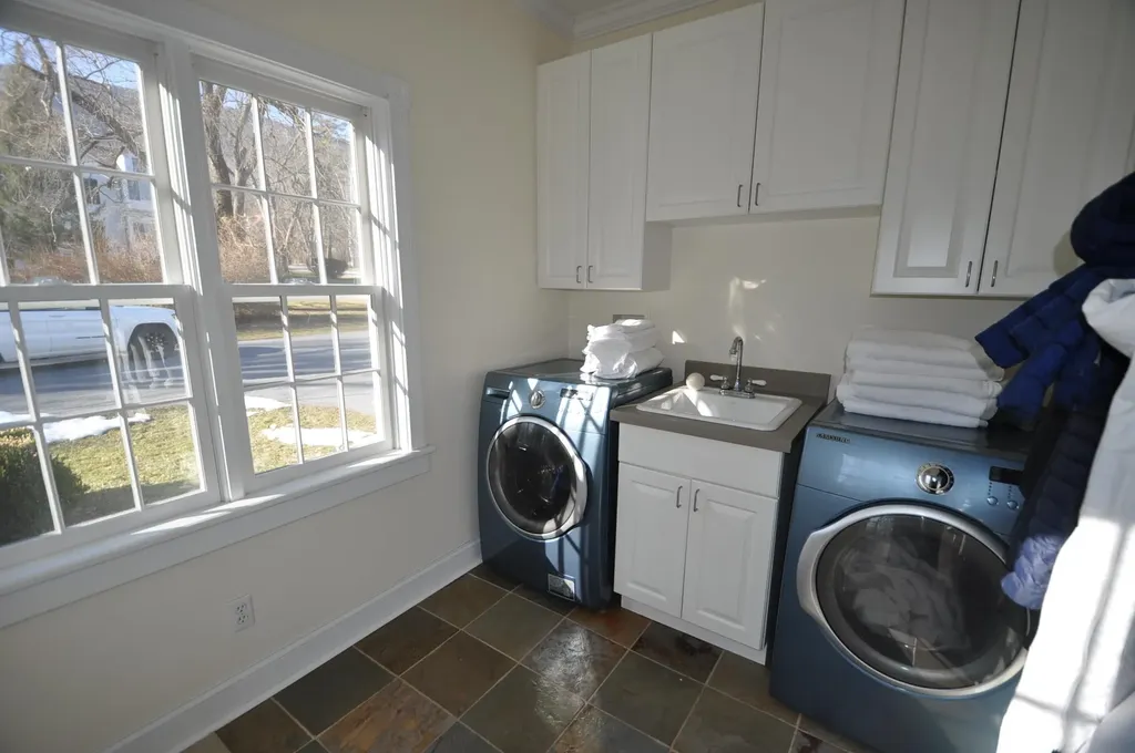 163 Taconic Road Manchester VT 05254