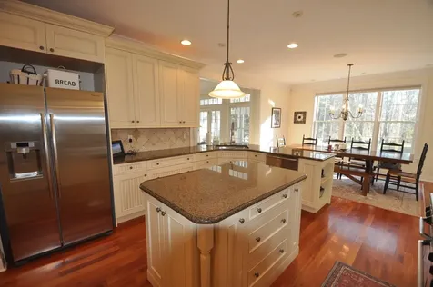 163 Taconic Road Manchester VT 05254