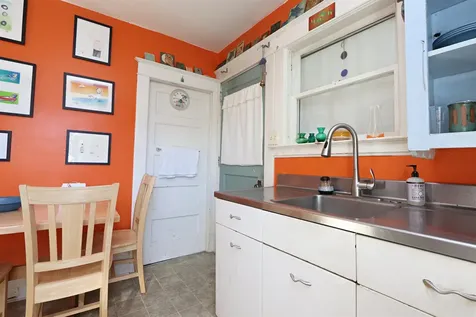 172 Pleasant Street St. Johnsbury VT 05819