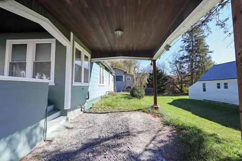 172 Pleasant Street St. Johnsbury VT 05819