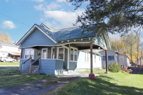 172 Pleasant Street St. Johnsbury VT 05819