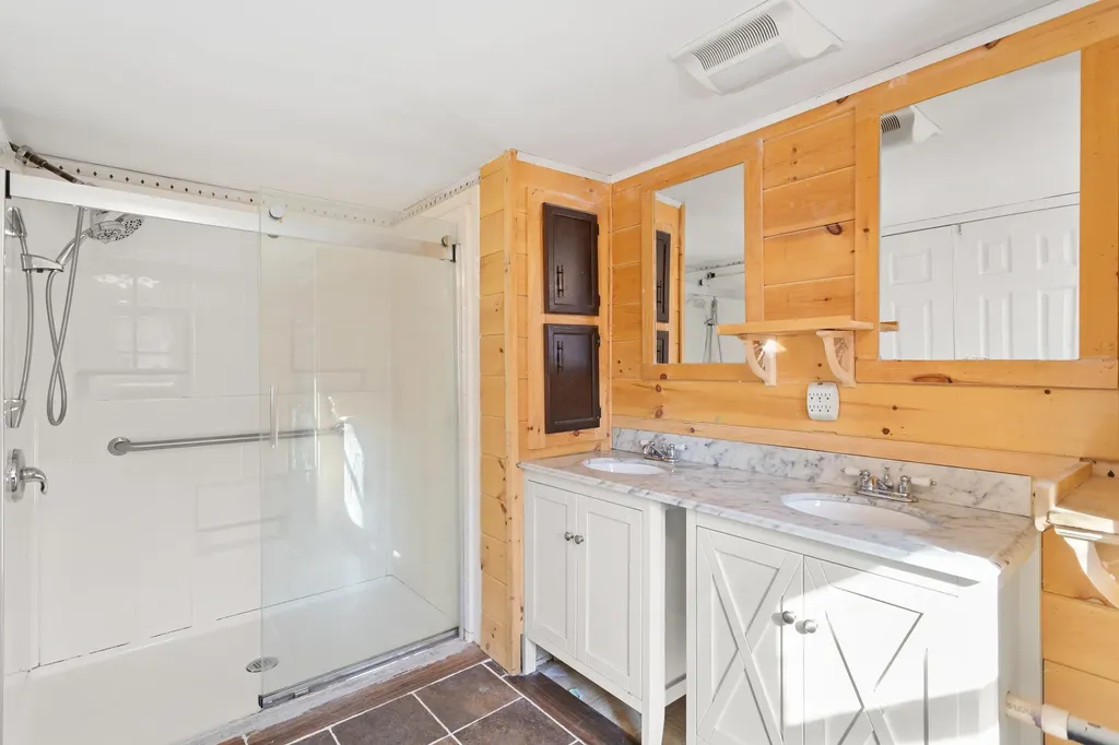 7 Brownstone Lane Rochester NH 03867