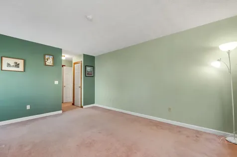 674 Elm Street Laconia NH 03246